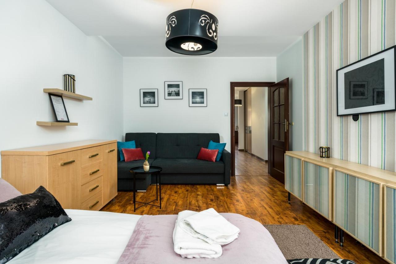 Sleepway Apartments- Szyperska Poznan Luaran gambar