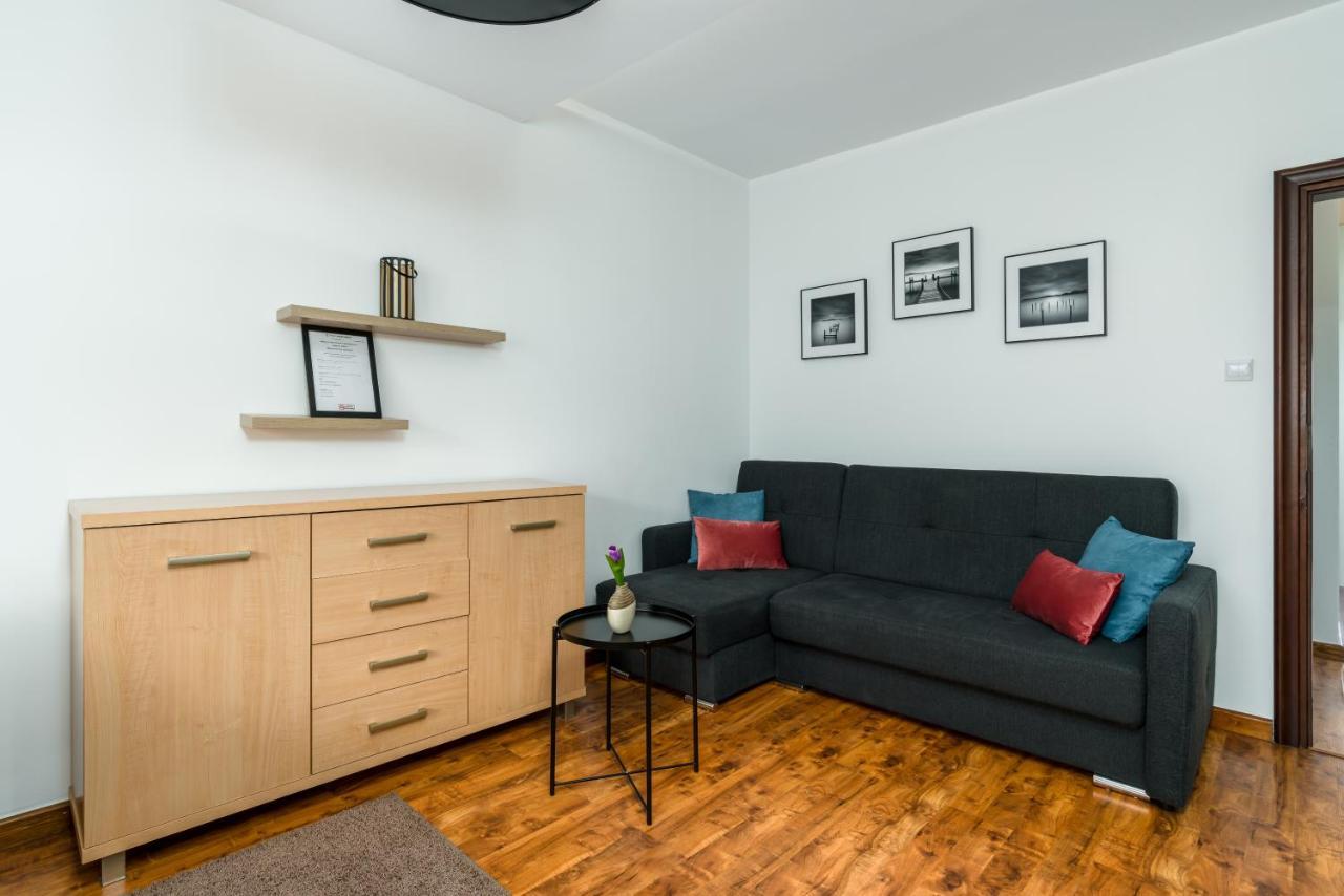 Sleepway Apartments- Szyperska Poznan Luaran gambar