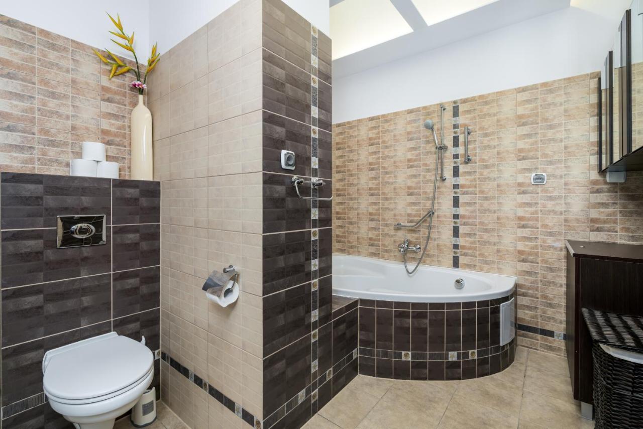 Sleepway Apartments- Szyperska Poznan Luaran gambar